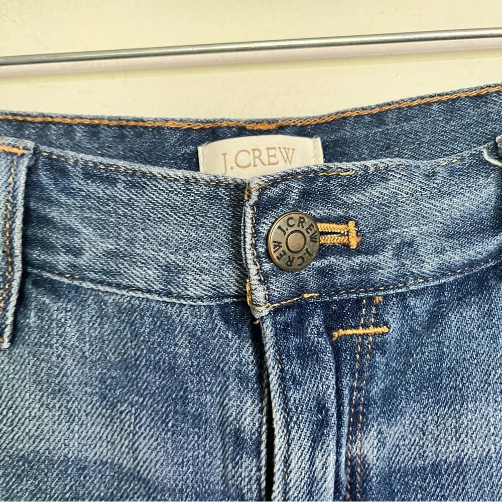 Woman’s J. Crew Cuffed Denim Jean Shorts Medium Wash Size 26‎